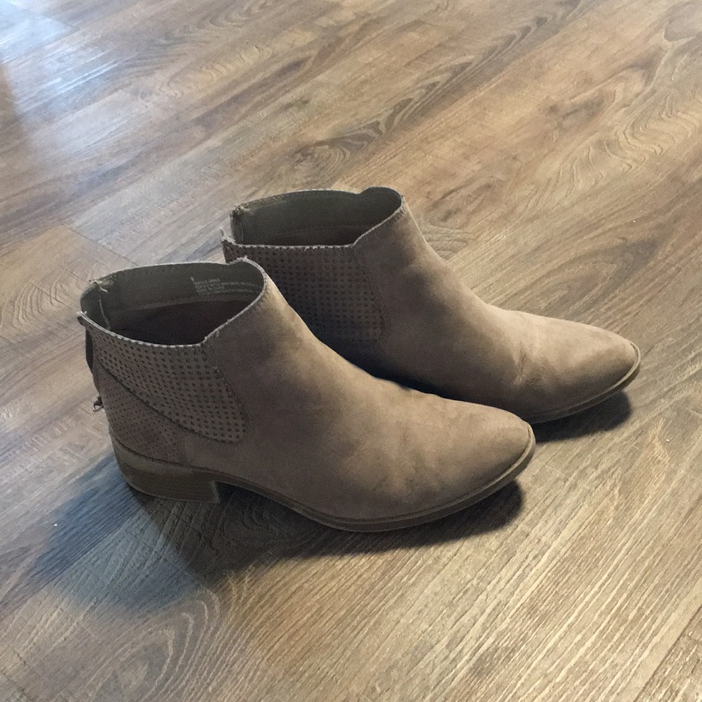 dv boots
